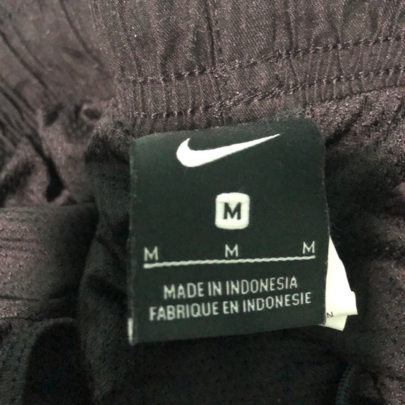 Nike men’s shorts, size M, new - Picture 5 of 5